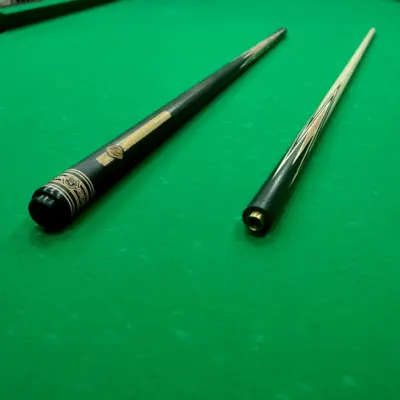 Бильярдный кий Корона Стрела четырех перьевая черный граб вставка лайсвуд изображение