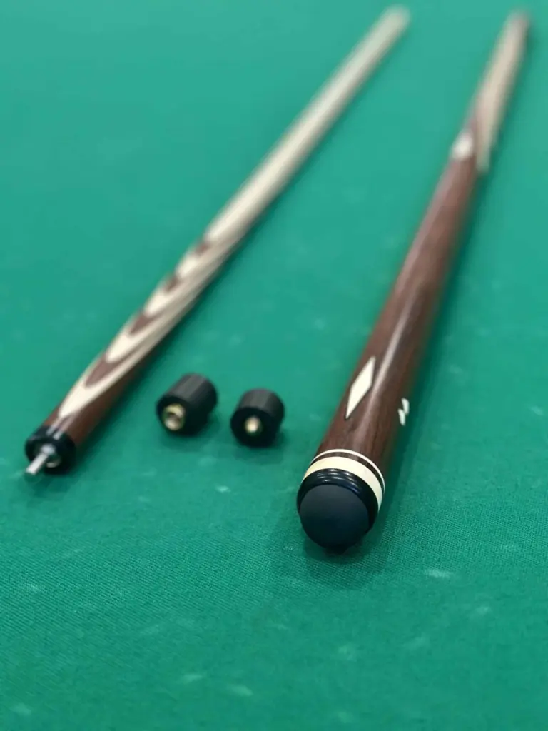 bilyardnyj-kij-10-zapilov-palisandr-luczkij-inkrustacziya-3-scaled