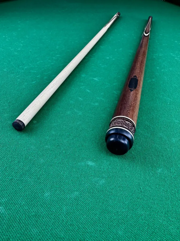 bilyardnyj-kij-czvetok-gombejro-chernyj-grab-4-luchevoj-napryazhennyj-as-3-scaled