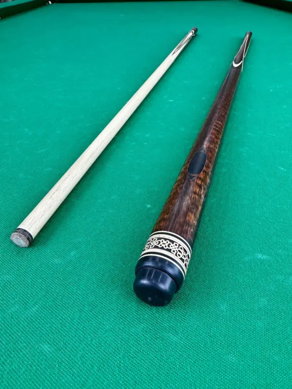 bilyardnyj-kij-czvetok-popugaj-zmeinoe-derevo-eben-4-luchevoj-napryazhennyj-as-3-scaled