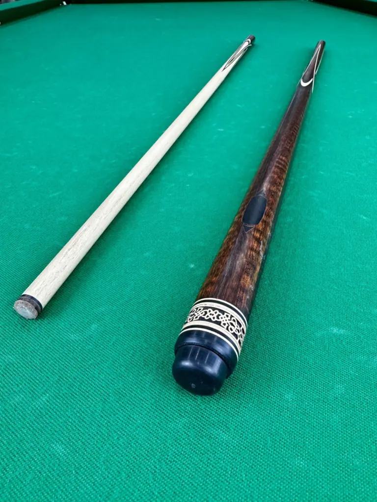 bilyardnyj-kij-czvetok-popugaj-zmeinoe-derevo-eben-4-luchevoj-napryazhennyj-as-3-scaled