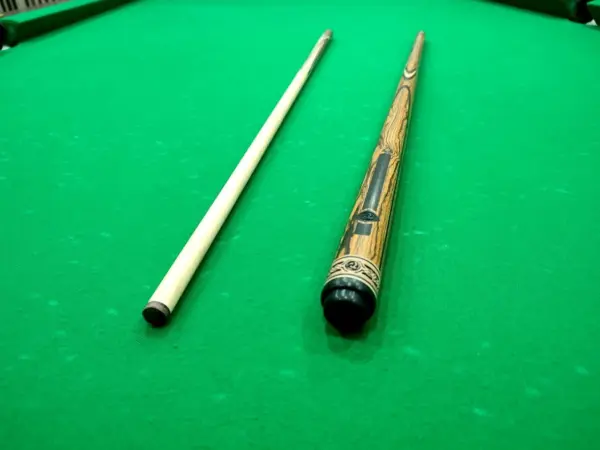 bilyardnyj-kij-czvetokpopugaj-bokote-chernyj-grab-4-luchevoj-napryazhennyj-as-3