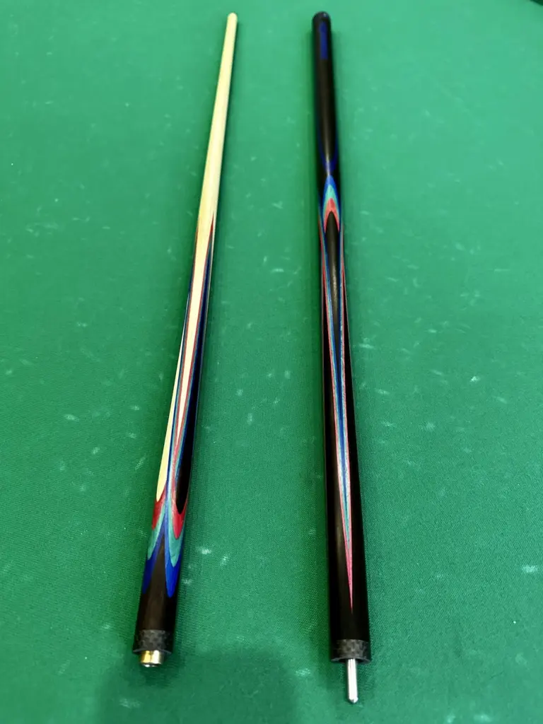 bilyardnyj-kij-czvetokpopugaj-chernyj-grab-4-luchevoj-napryazhennyj-as-2-scaled-2