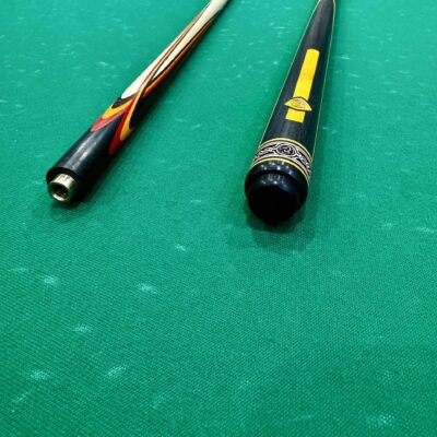 Бильярдные кии>Кии AS Бильярдный кий Цветок(попугай) черный+ желтый+ красный граб + венге 4 лучевой напряженный AS