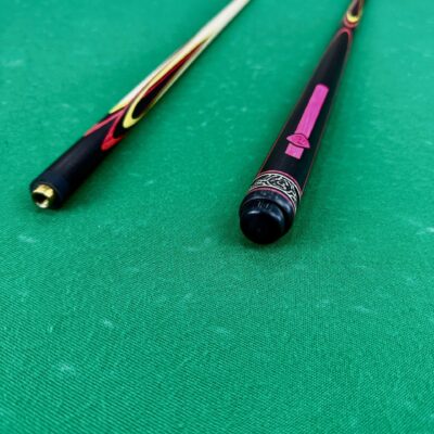 Бильярдные кии>Кии AS Бильярдный кий Цветок (попугай) черный+ желтый+ малиновый граб 4 лучевой напряженный AS