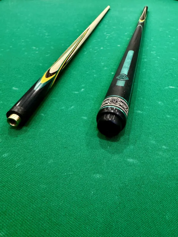 bilyardnyj-kij-czvetokpopugaj-chernyj-zheltyj-zelenyj-grab-venge-4-luchevoj-napryazhennyj-as-2-scaled