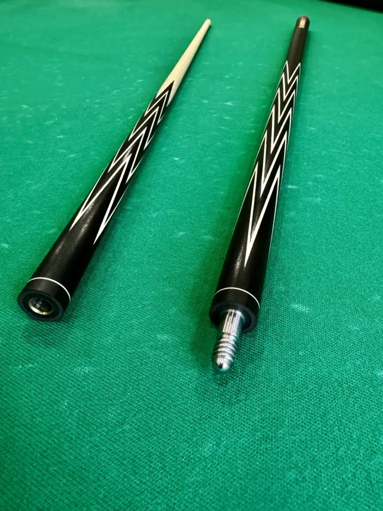 Бильярдный кий Корона четырех перьевая черный граб (3)|Бильярдный кий Корона четырех перьевая черный граб (1)|Бильярдный кий Корона четырех перьевая черный граб (2)