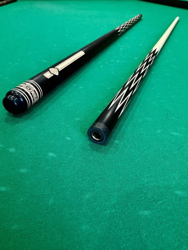 bilyardnyj-kij-korona-vosmi-perevaya-chernyj-grab-2-scaled