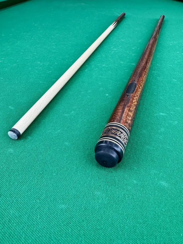 bilyardnyj-kij-korona-vosmi-perevaya-zmeinoe-derevo-eben-nasechka-1sht-1-scaled