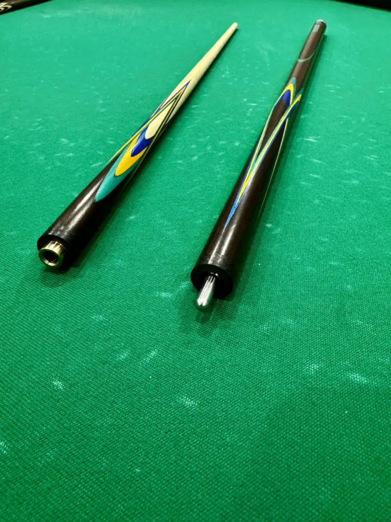 bilyardnyj-kij-legendatyulpan-as-chernyj-zelenyj-zheltyj-sinij-grab-1-scaled