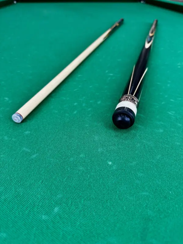 bilyardnyj-kij-nikolaenko-tyulpan-chernyj-grab-amarillo-zelenyj-grab-izumrud-dlinnyj-zapil-1sht-2-scaled