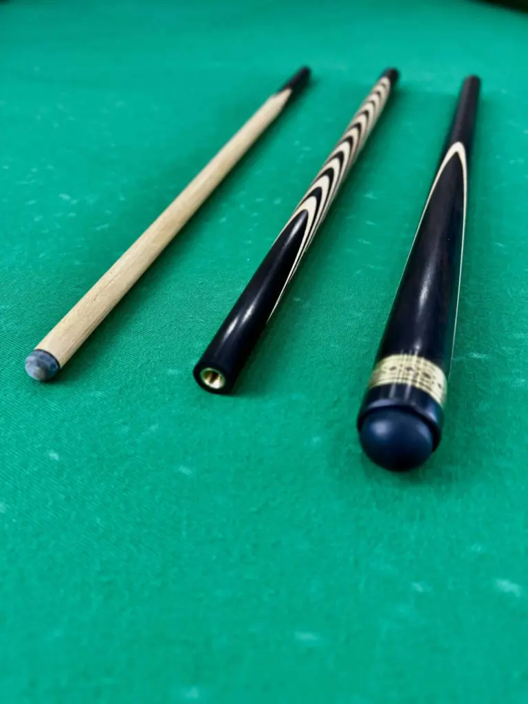 bilyardnyj-kij-trehsostavnoj-9-zapilov-chernyj-grab-2-scaled