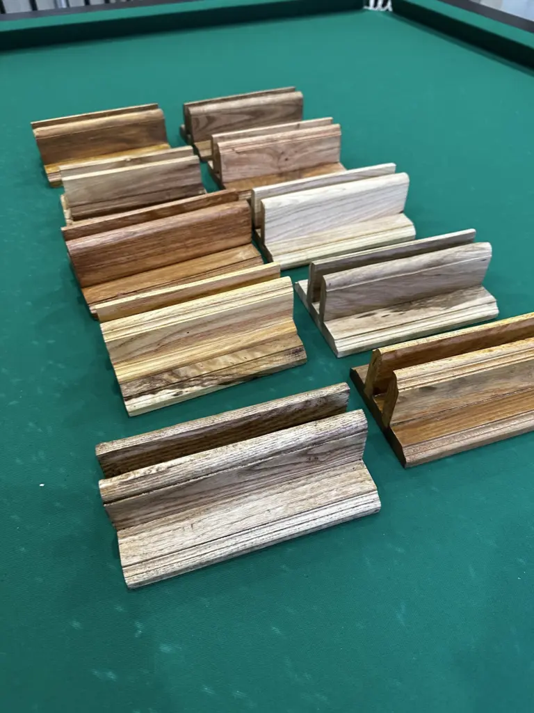 bilyardnyj-trenazher-dlya-pryamolinejnosti-udara-2-scaled-2