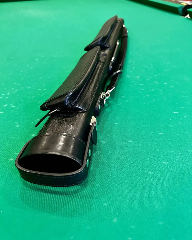 chehol-dlya-kiya-sport-m-chernyj-kozhanyj-scaled-2