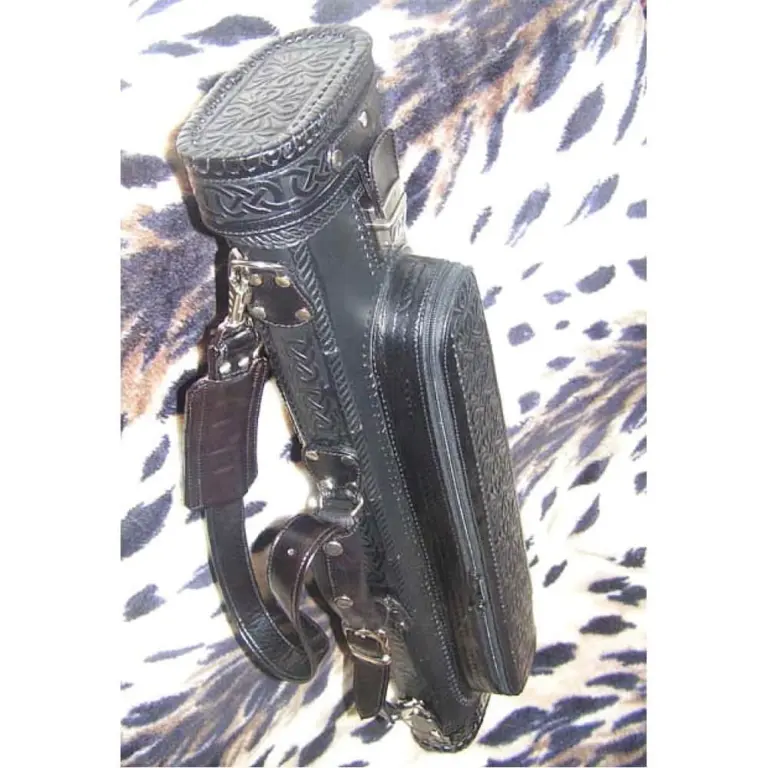 cue-case-16-1000×1000-1