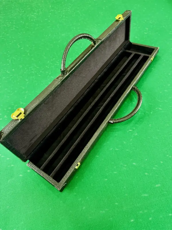 kejs-dlya-trehsostavnogo-bilyardnogo-kiya-chernyj-1sht-3-scaled