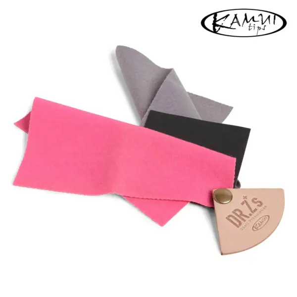 nabor-salfetok-dlya-chistki-i-polirovki-bilyardnogo-kiya-kamui-dr.z-shaft-prescription-in-pink-and-gray-9