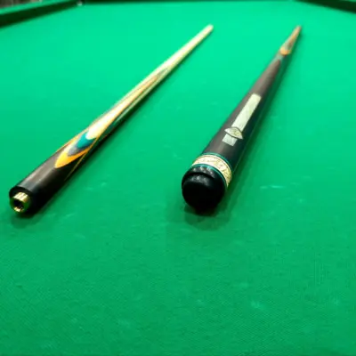 Бильярдный кий Цветок (попугай) черныйзеленый-оранжевый-серый граб 4 лучевой напряженный AS изображение