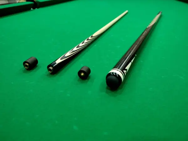 photo_5221953377896885479_y