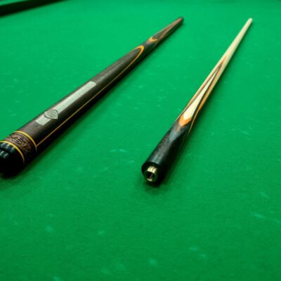 Бильярдные кии>Кии AS Бильярдный кий Цветок(попугай) Венге+серый+желтый граб 4 лучевой напряженный AS