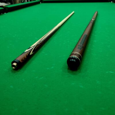 Більярдні киї>Киї AS Більярдний кий Квітка(папуга) чорний+жовтий+зелений граб+венге 4 променевий напружений AS (Копировать)